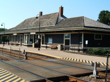 Quincy, looking south on Outer Loop platform