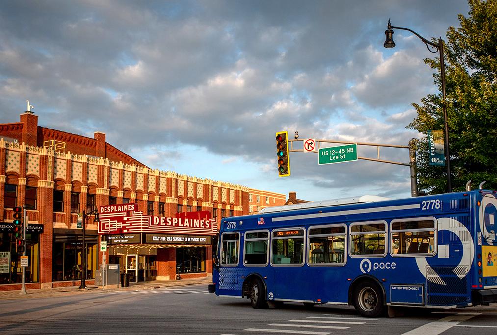 Pace Bus at Des Plaines Theater